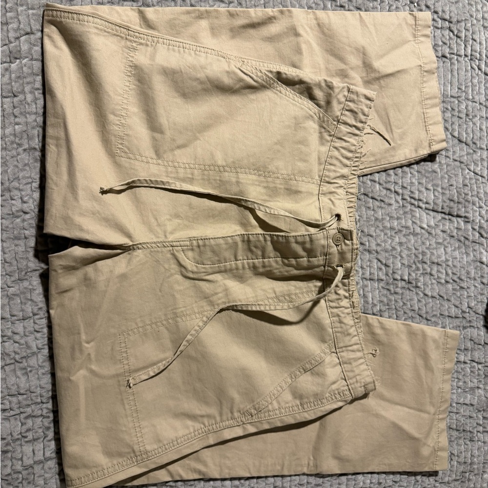 Levi’s khaki pants